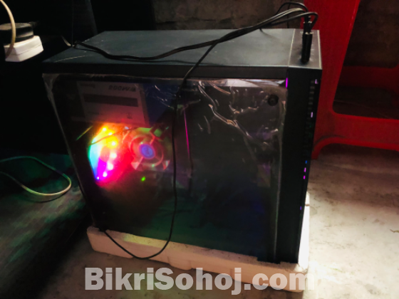 মনিটর (HP) সহ ডেস্কটপ সেল করা হবে।
